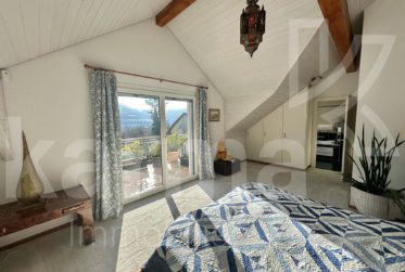 Spacieux duplex avec vue sur le lac
