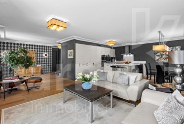 En exclusivité - Somptueux triplex avec terrasse d'environ 40m2