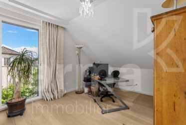 En exclusivité - Somptueux triplex avec terrasse d'environ 40m2