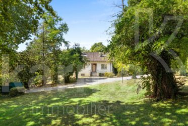 A vendre - Maison individuelle sur grande parcelle
